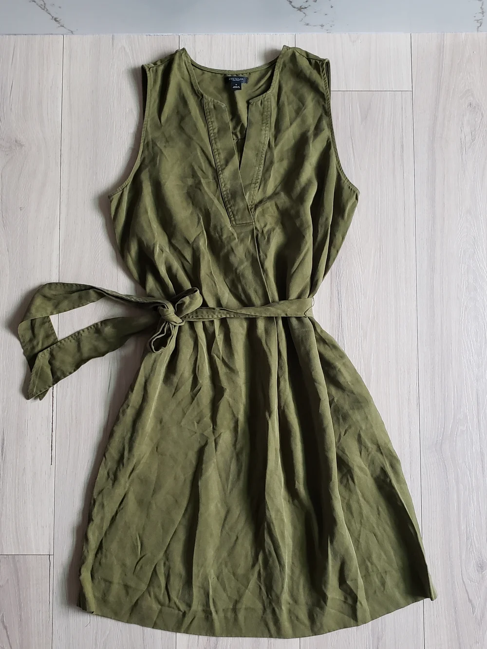 Ann Taylor Olive Green Sleeveless Tie-Waist Mini Dress - Picture 1 of 4